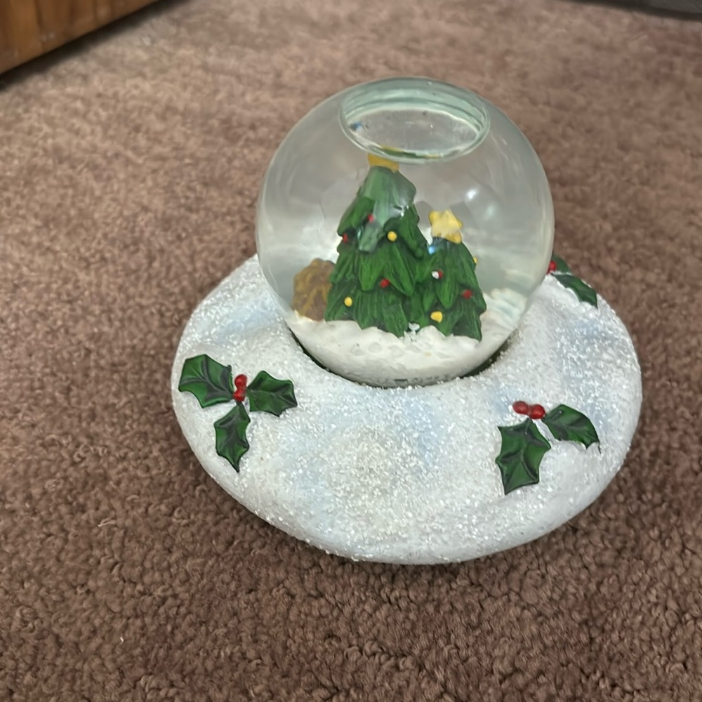 Candle topper